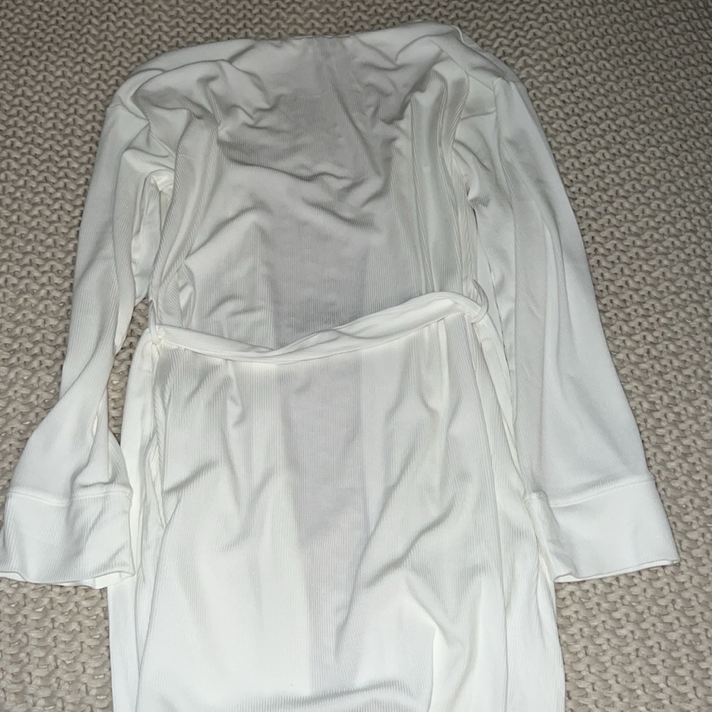 NWOT Skims Soft Lounge Robe - Picture 6 of 6